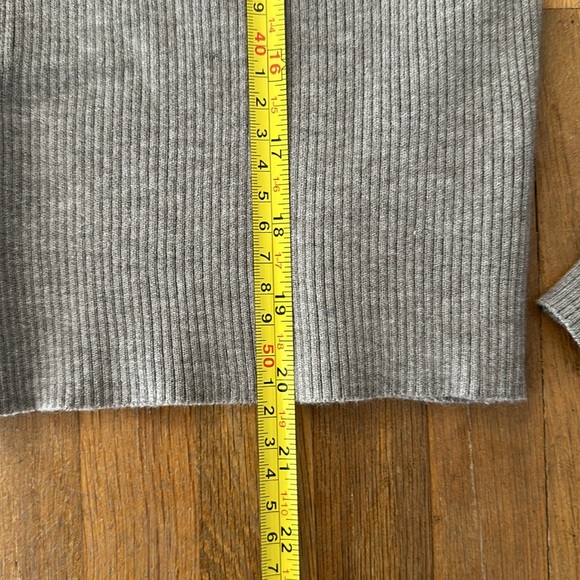 *last chance* NWT. Becul | crop, fitted, ribbed grey long sleeve sweater - Picture 8 of 16